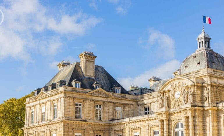 Vers La Fin de la Vie Privé en France? Un projet de Loi Veut Bannir L'Anonymat dans la crypto